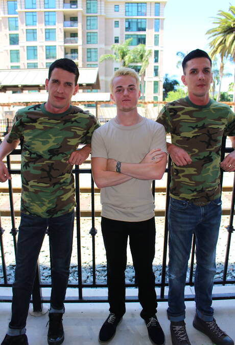 Die schamlosen Typen Dominic, Michael Stax und Jacob Stax beim heißen Dreier-Analsex im Freien