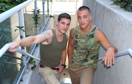 American muscular Princeton Price and well-built Scotty Dickenson in hot homosexual scene outside
