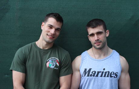 Gorący amerykańscy faceci, twardziel Princeton Price i twardziel Mathias w gorącej akcji ruchania tyłków na zewnątrz