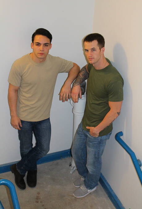 American beefy Quentin Gainz and muscular Rix fuck ass after sucking dick outdoor