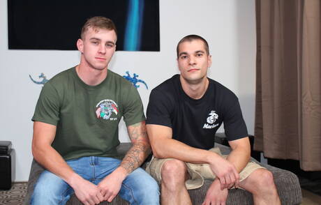 Heiße amerikanische Jungs, der hübsche Ryan Jordan und der bullige Princeton Price haben draußen heißen Paarsex