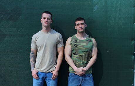 Beroemde Amerikanen, stoere Quentin Gainz en stoere Mathias neukten elkaar buiten