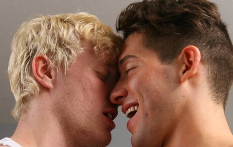 American husky guy Kyle Kash and young Kip Ryker have a good anal sex