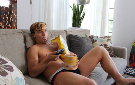 American hot twink Tyler Morgan and irish mature bear Brendan Patrick have anal sex