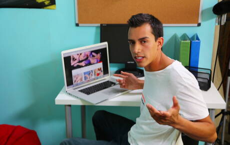 アメリカの美少年ベン・ハイツと若いニック・サマーが熱いカップルセックスをする