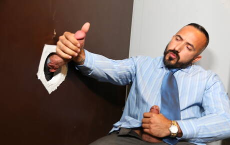 Der haarige mexikanische Bär Alessio Romero und der amerikanische Bär Andrew Justice haben Analsex