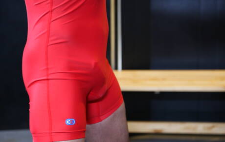 Nice american buddies husky guy Andrew Fitch and beautiful boy Derek Scott have a good sex