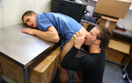 Der kubanische harte Kerl Angel Rock und der heiße amerikanische Twink Kory Houston lieben sich