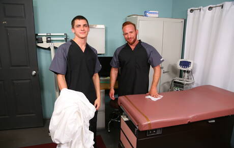 O garanhão Steven Ponce e o jovem americano Kory Houston em uma ação homossexual quente