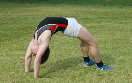 American gay bear Damon Andros and young Max Henry fuck ass after sucking dick outside