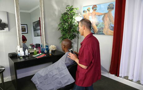 Die amerikanischen Pornostars Osiris Blade und der Muskelprotz Rodney Steele haben guten interracial Sex