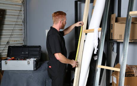 Pride Studios: American beefy Isaac Hardy and canadian muscular Christopher Daniels fuck after dick sucking