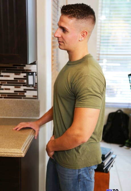 Pride Studios: Mexican hairy bear Alessio Romero and american beefy Logan Vaughn sucking and screwing each other in the kitchen