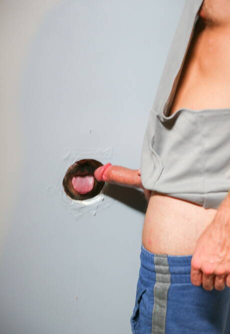 Mexican hot bear Alessio Romero and american beefcake Brian Bonds fuck ass after blowjob