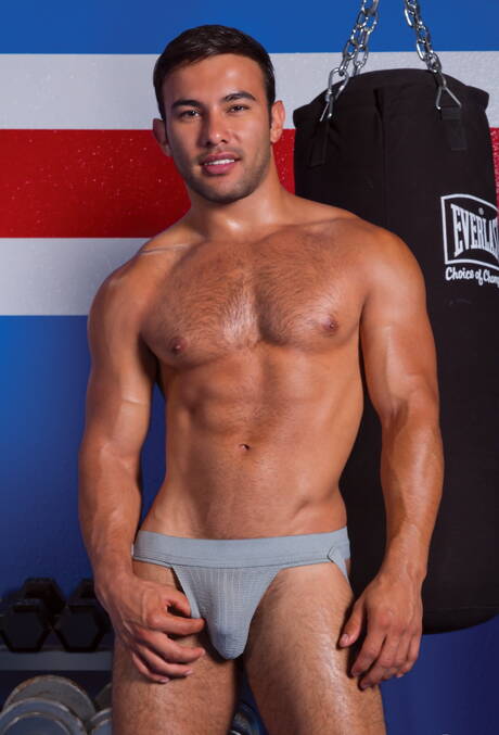 Falcon Studios: Famous americans, muscular Gavin Waters and strongman Dorian Ferro sucking and screwing each other