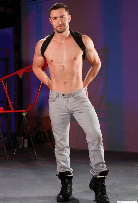 Famous americans, well-built Colt Rivers and superstud Aaron Reese in hot ass bang