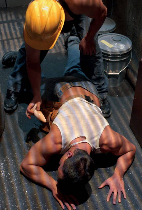 American strong bull Brad Rock and  Derek Foster fuck after blowjob