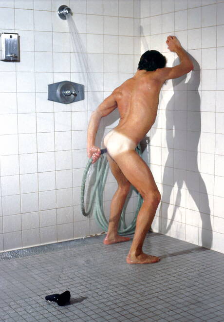 Hot guys Tony Marino, Johnny Davenport and Ron Pearson have 3some anal sex in shower