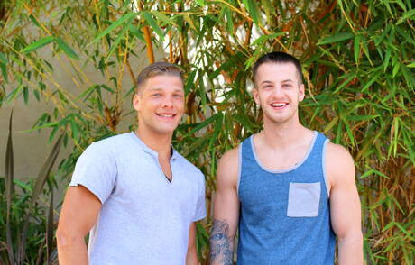 Deux mecs américains bien bâtis, Quentin Gainz et le beau Bridger Watts font l