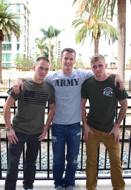 Bezczelni faceci Richard Buldger, Ryan Jordan i Quentin Gainz uprawiali ze sobą seks na świeżym powietrzu