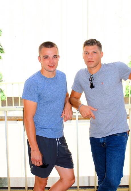 American hunky guy Bridger Watts and beefcake Austin have a hot sex outside