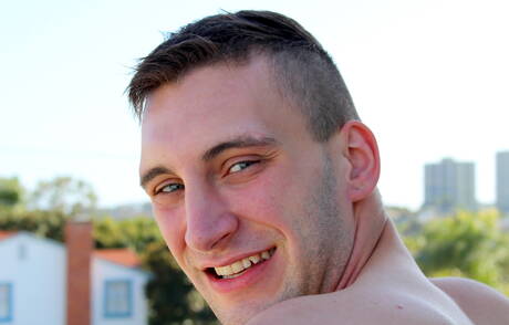 Husky guy Scott Millie shows a beautiful body outdoor