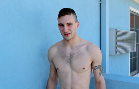 Husky guy Scott Millie shows a beautiful body outdoor