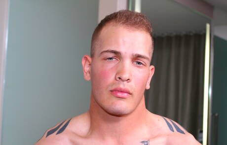 Bull Chase mostra um corpo bem construído por fora