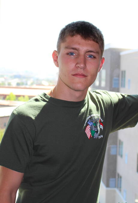 Active Duty: Superstud Dante undressing and showing tight butt outside