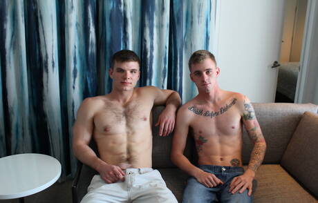 Active Duty: アメリカの少年ライアン・ジョーダンとイケメンのヴァン・ジェームズがチンコをしゃぶった後にアナルファック