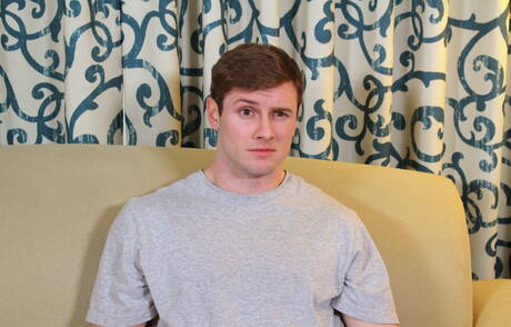 硬漢約翰展現強健體魄