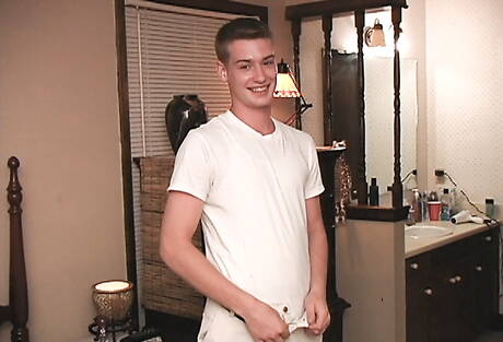 年輕的托德很開心