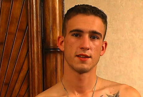 American strongman Gavin Waters wanking