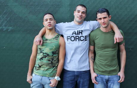 Sexy guys Princeton Price, Phillip Fox and Diego have a threesome pleasure outside