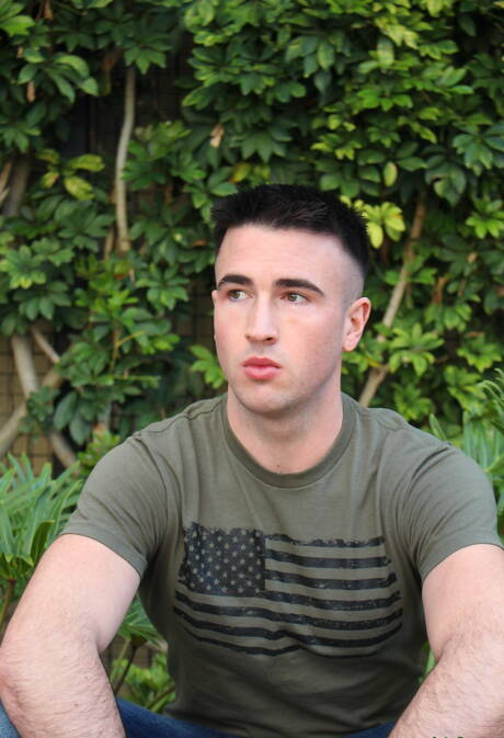 Active Duty: Superstud Jayce posing nude outside