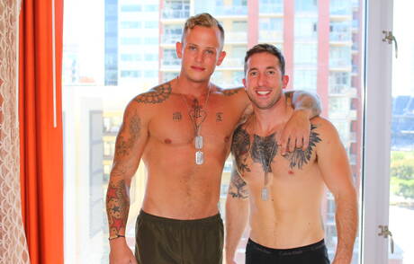 American husky guy Zack Matthews and strongman Brad Powers fuck after dick sucking outside