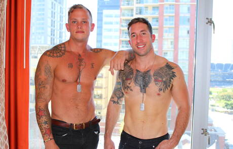 American husky guy Zack Matthews and strongman Brad Powers fuck after dick sucking outside