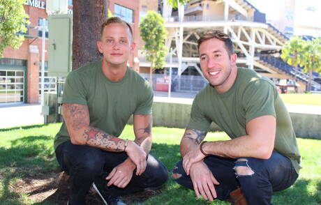 American husky guy Zack Matthews and strongman Brad Powers fuck after dick sucking outside