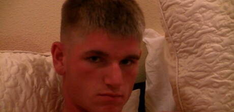 Hunk Boyd si masturba