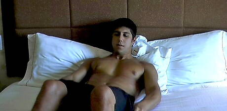 Hunk Jordan jack off his cock