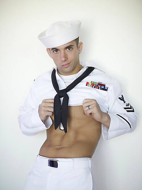 Tough guy Kasey undressing and showing his butt