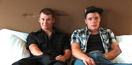 Well-built Tim and muscular Roy fuck after blowjob