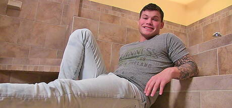 Tough guy Julian jack off his dick in bathroom