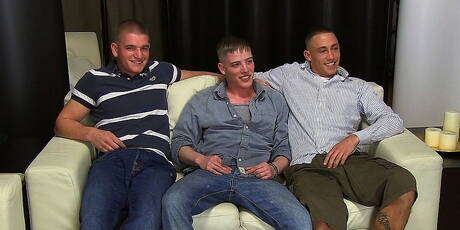 Die geilen Jungs Diego, Evan und Boyd haben Dreier-Analsex