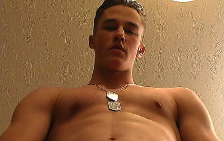 Strong bull Cameron masturbating