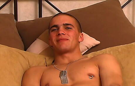 帥哥本在戲弄他的雞巴