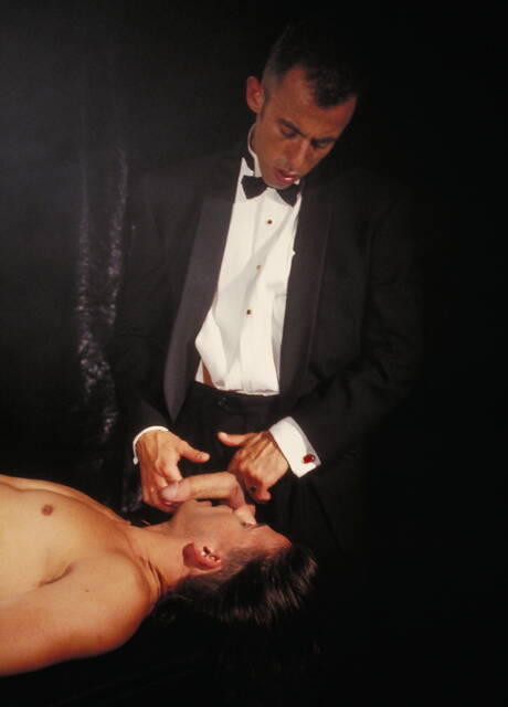 Le magnifique mec Joey Stefano et le beau garçon Tony Hampton adorent le fisting