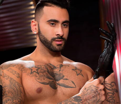 American superstud Brandon Moore and puerto rican stud Rikk York love fisting