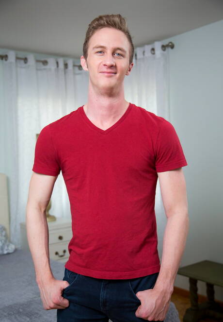 Amerikaanse pornosterren bodybuilder Blake Hunter en stoere kerel Ty Derrick boren een kont