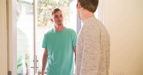 Il bel ragazzo americano Chad Piper e il giovane Ryan Jordan fanno sesso di coppia all